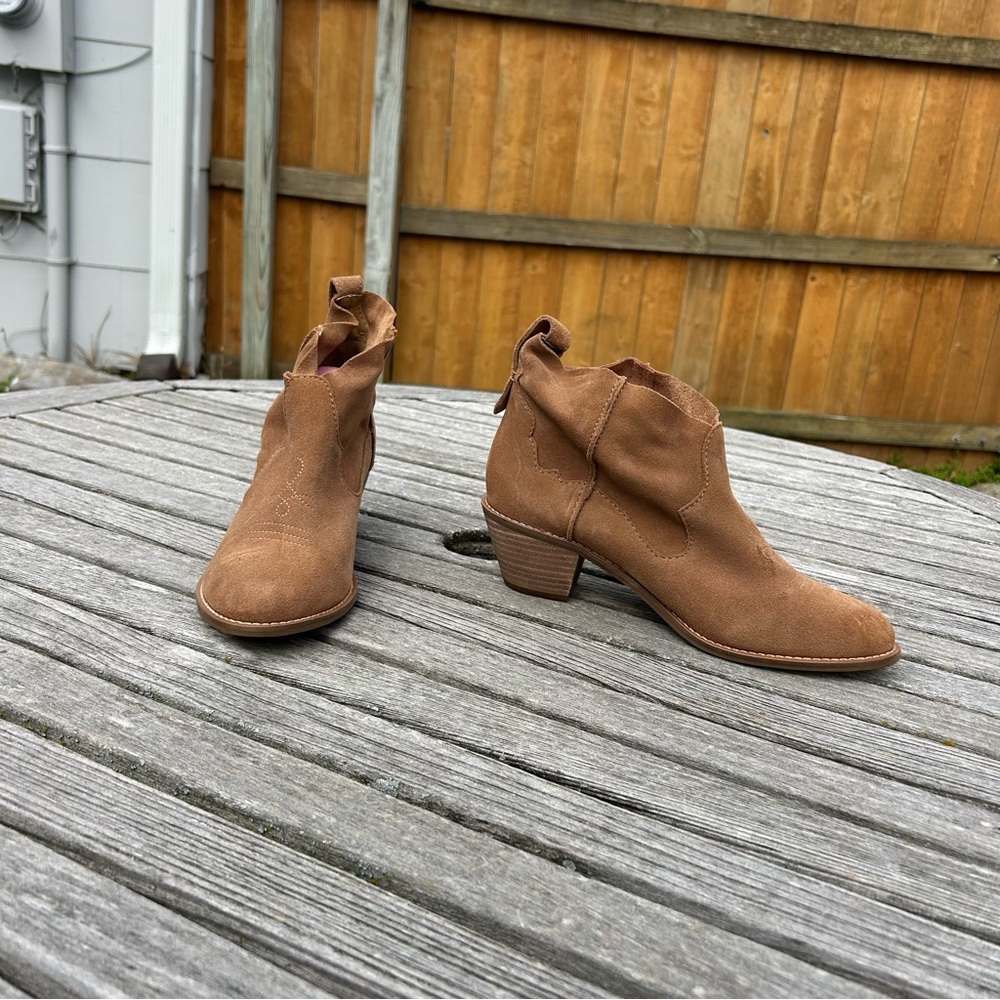Kelsi Dagger‎ Brooklyn Brown Kamper Suede Boots Booties Soft Comfy Size 10